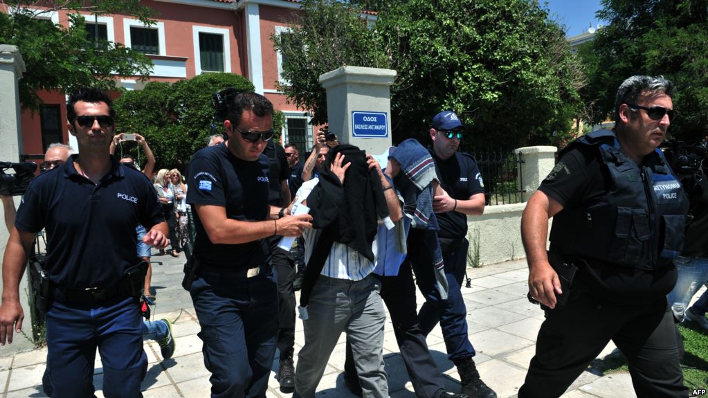 В Турции массово арестовывают сторонников курдских партий