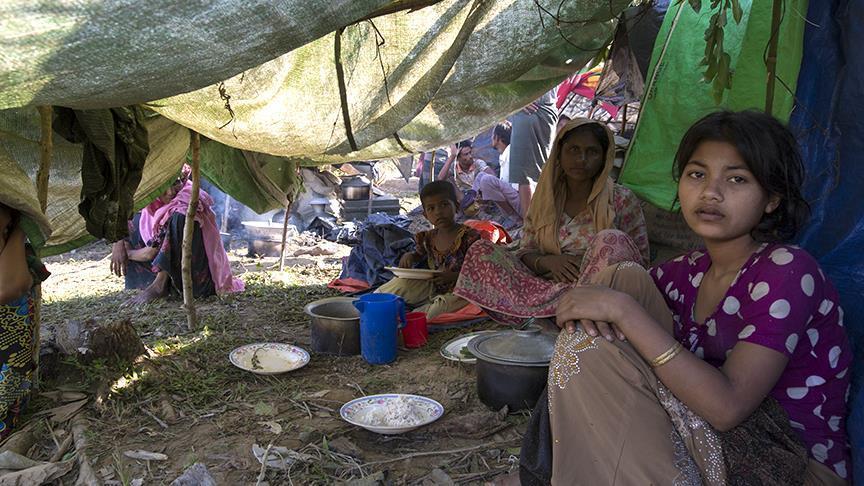 Мусульмане Мьянмы продолжают бежать в Бангладеш