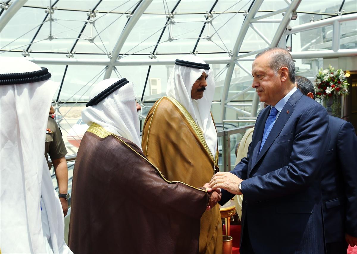 Президент Турции Эрдоган прибыл в Кувейт с официальным визитом