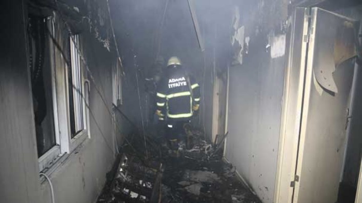 В университетской больнице Аданы произошел пожар