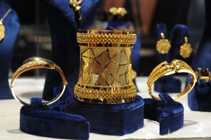 В Турции на выставке представили 1,5 тонны золотых украшений