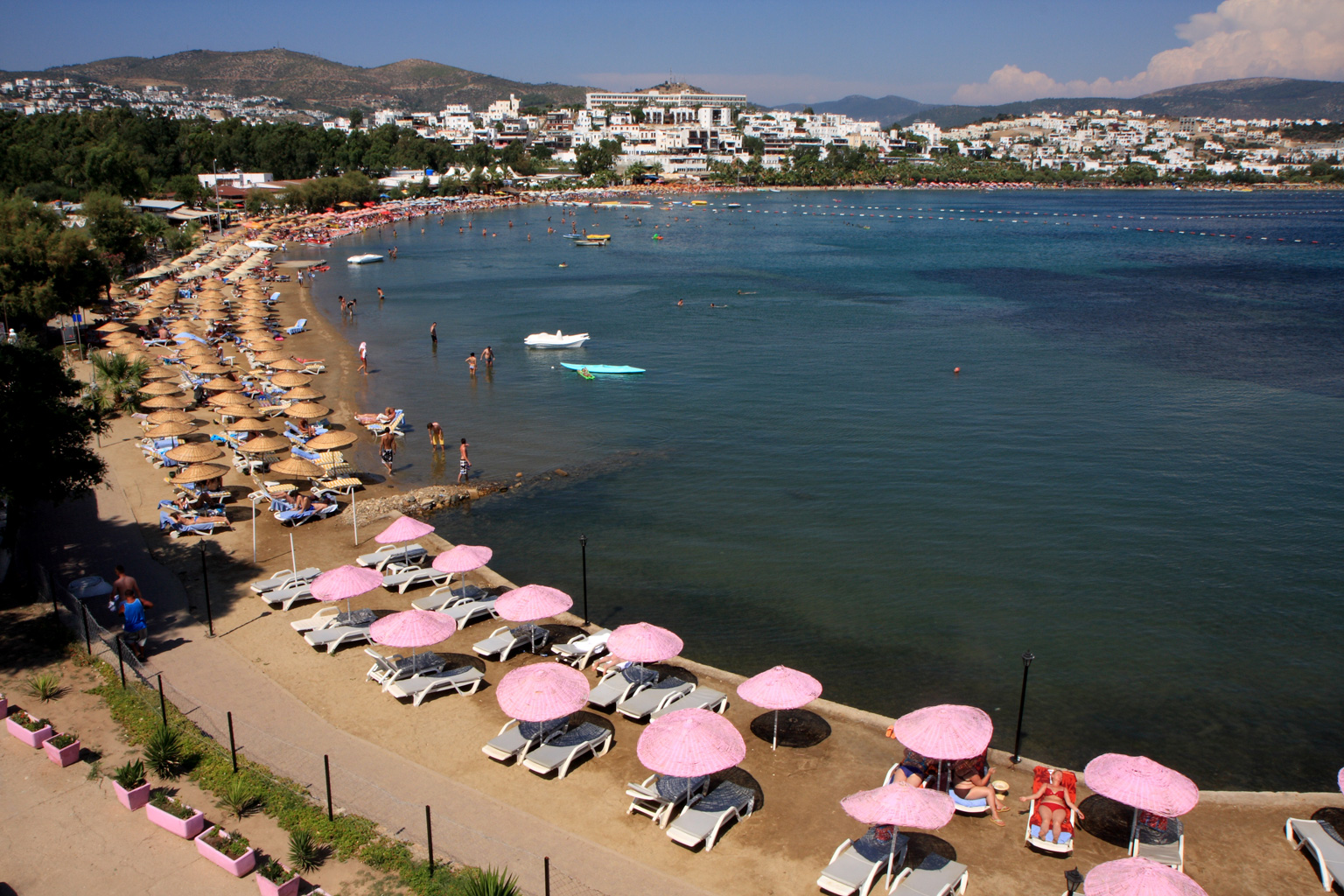 Общественные пляжи Турции готовы к открытию