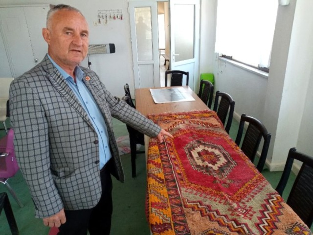 Уникальный 500-летний ковер из Бурсы будет передан властям