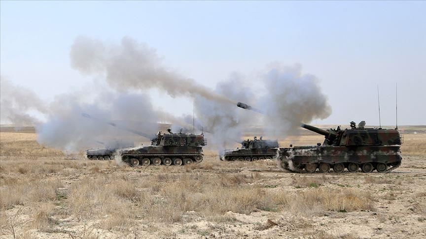 Турецкая армия наненсла удар по боевикам на севере Сирии