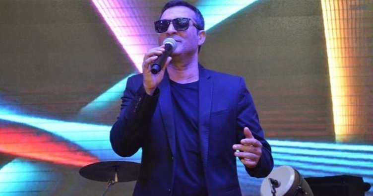 Известный певец Рафет Эль-Роман снова готов жениться