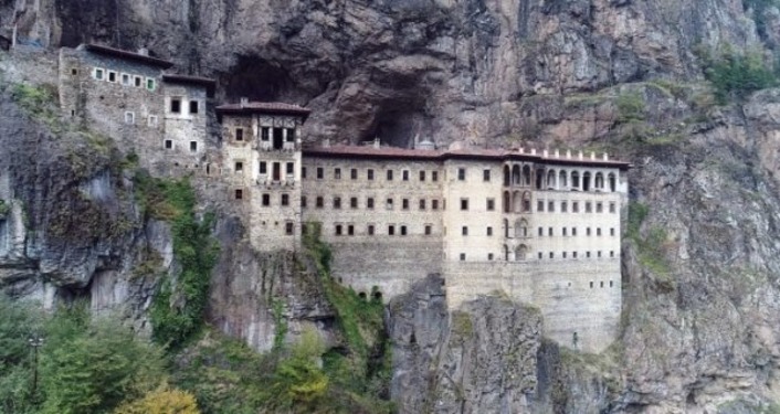 Монастырь Панагия Сумела в Турции открывается 25 мая