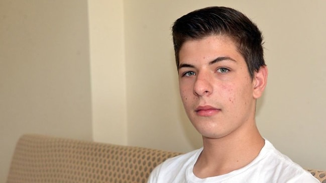 В Турции сирийский подросток вернул владелице утерянные 17,5 тыс лир
