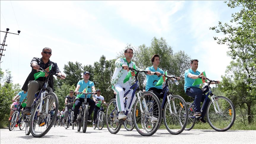 В Анкаре прошел велотур с участием дипломатов