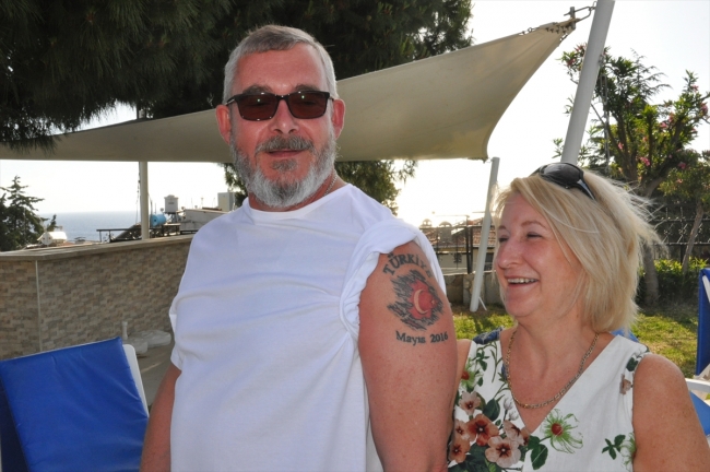 Британский турист набил тату в благодарность туркам