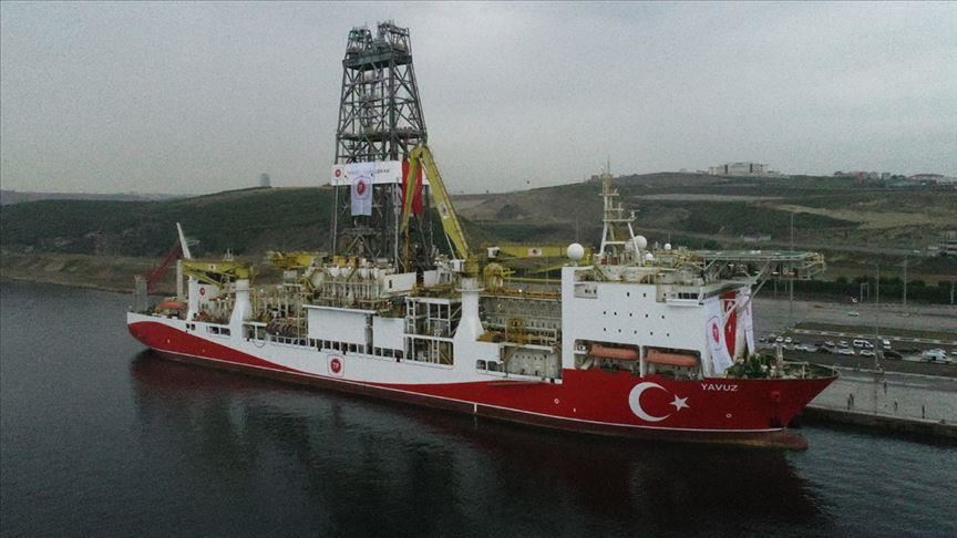 Турция направила в Средиземное море второе буровое судно