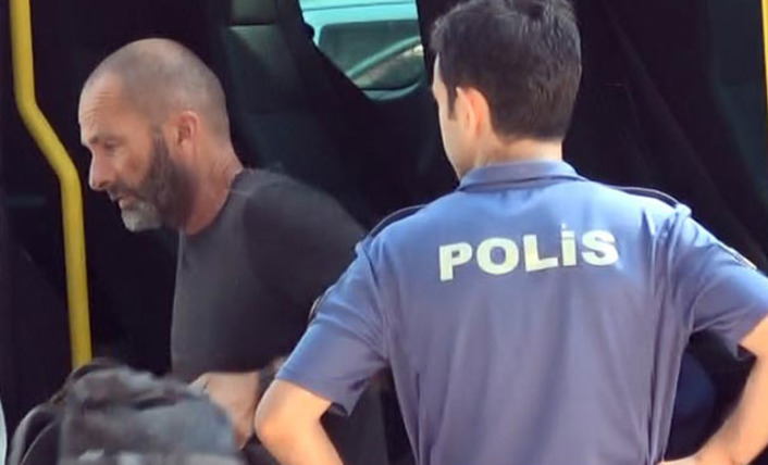 На военной базе в Турции задержан британский турист