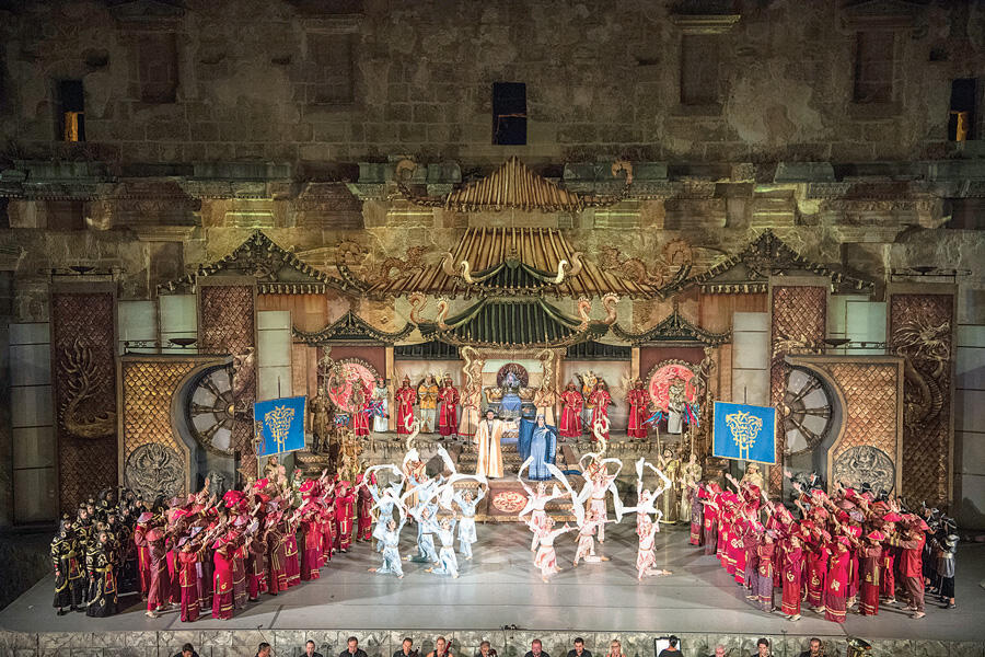 Артисты Большого театра впервые выступят на фестивале оперы в Стамбуле