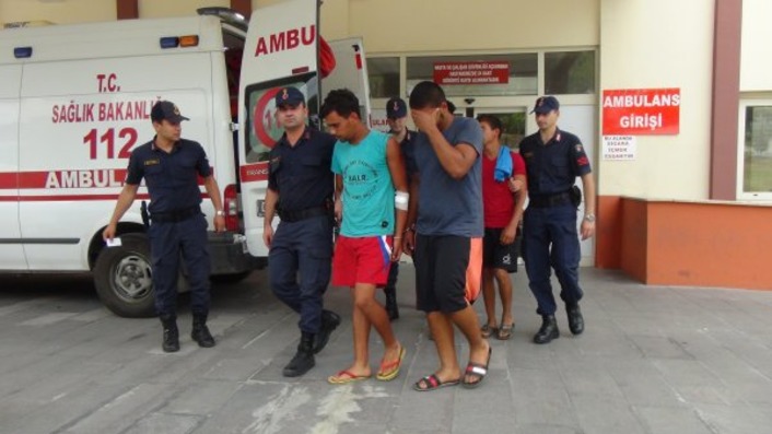 В Анталье 7 иностранных туристов депортируют за драку