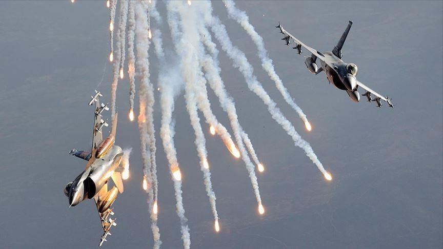 ВВС Турции нанесли массированный удар по объектам в Северном Ираке