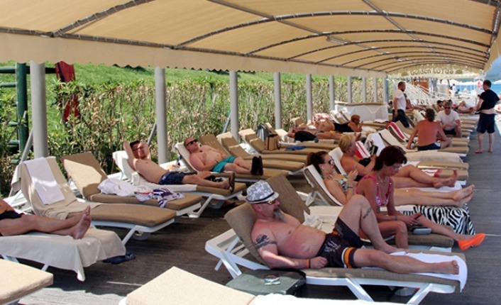 Российские туристы жалуются на качество сервиса в отелях Антальи