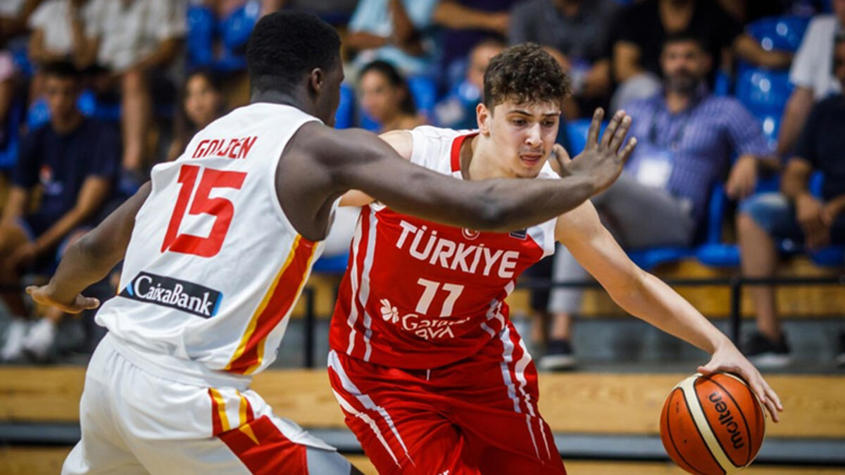 Турецкие баскетболисты стали вторыми на Чемпионате Европы