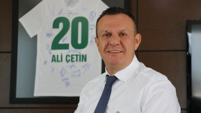 Президент турецкого футбольного клуба задержан полицией