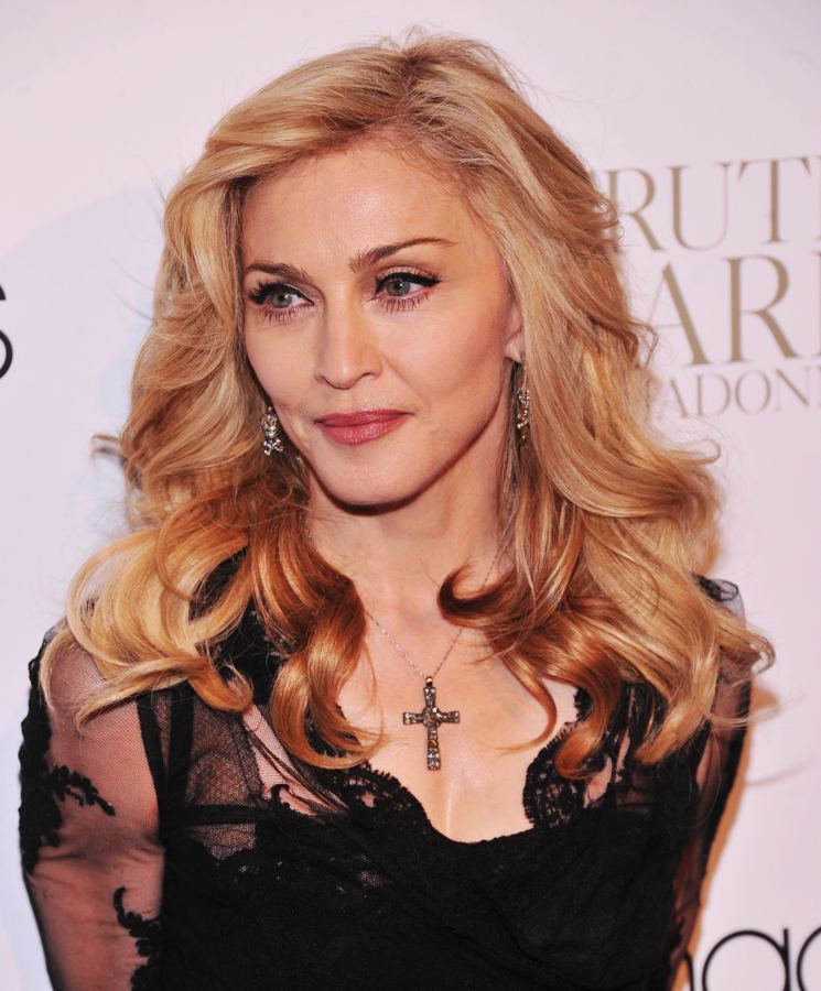 Мадонна встретится с турецкой певицей Аждой Пеккан