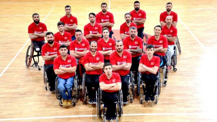 Турецкая команда баскетболистов на колясках стала третьей в Европе