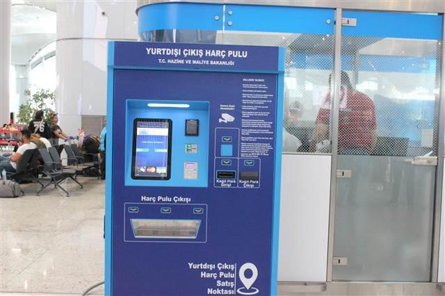 В Стамбульском аэропорту автоматизировали оплату пошлин