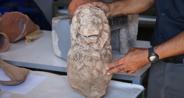 В Чанаккале обнаружена скульптура льва возрастом 2200 лет.