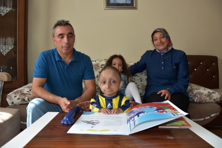 65-сантиметровый житель Бурсы мечтает встретиться с президентом Эрдоганом