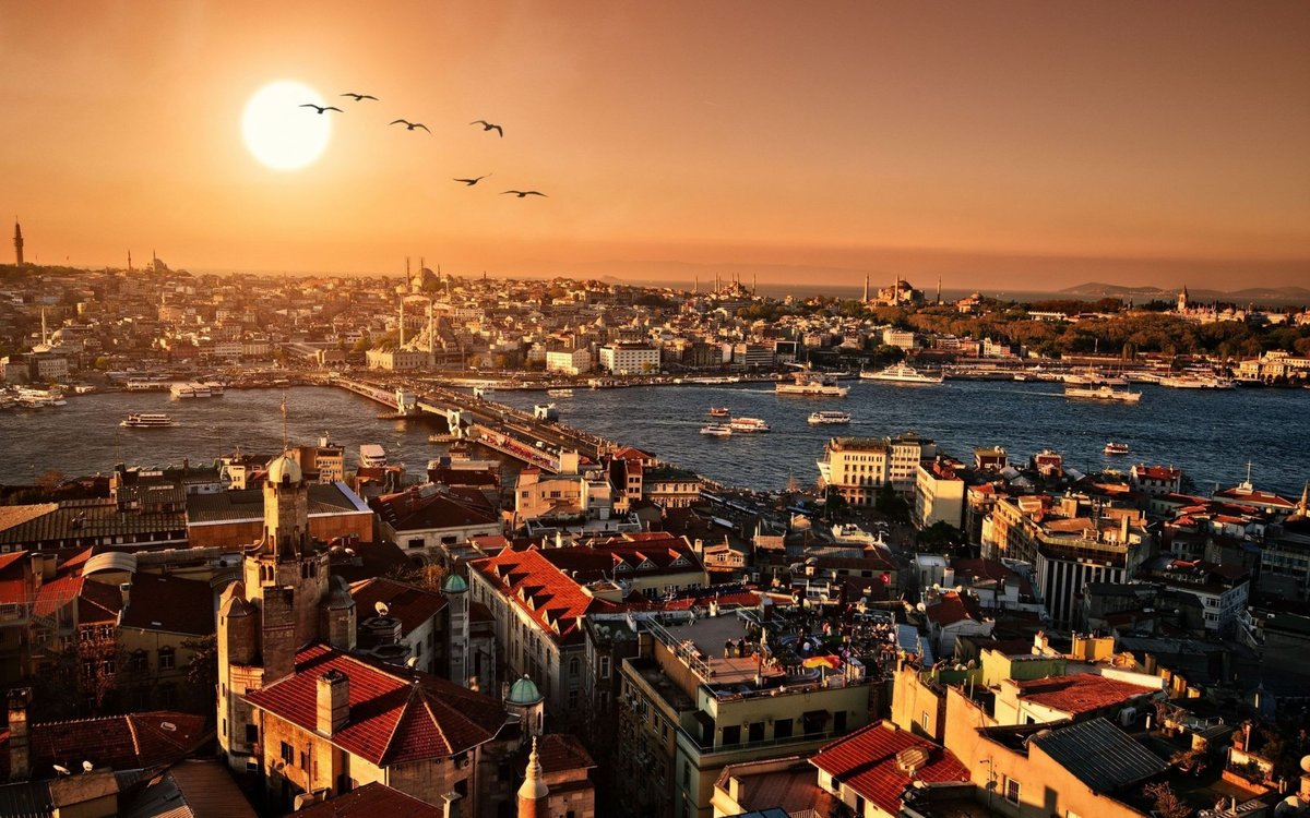 Число туристов в Стамбуле впервые превысит численность населения