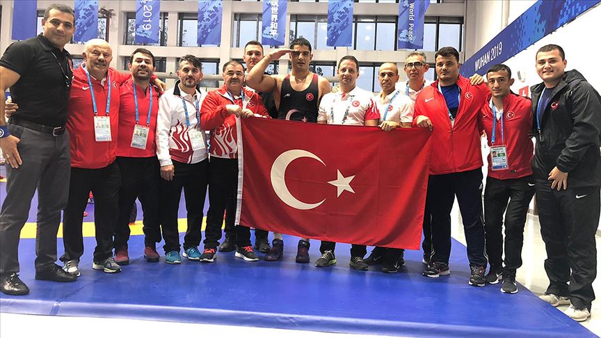 Турецкий борец Таха Акгюль завоевал золото на Всемирных военных играх