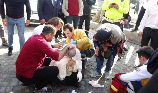 Иностранная туристка стала жертвой нападения в Стамбуле