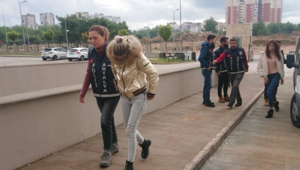 Иностранные любительницы велоспорта задержаны за проституцию в Анталье