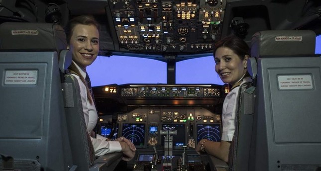 «Турецкие авиалинии» бьют рекорд по числу женщин-пилотов