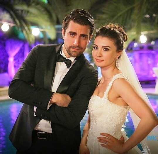 Турецкие сценаристы «разлучат»самую известную сериальную пару
