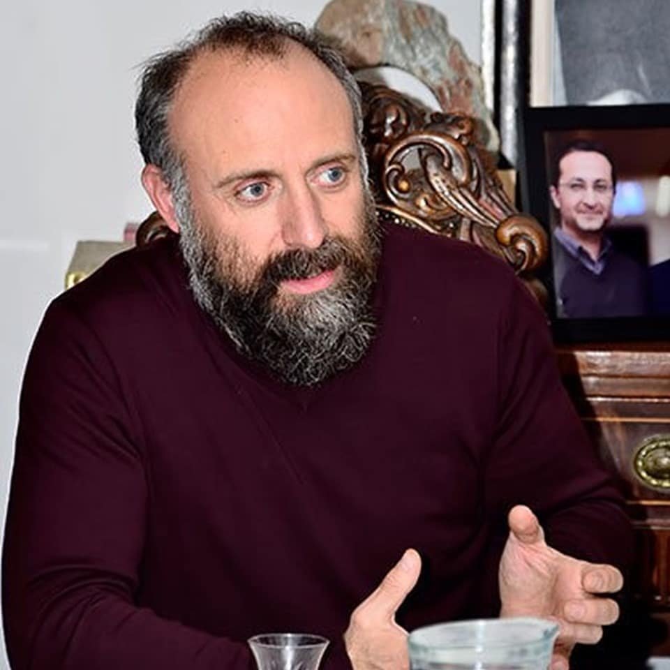 Актер «Великолепного века»Халит Эргенч сделал важное заявление