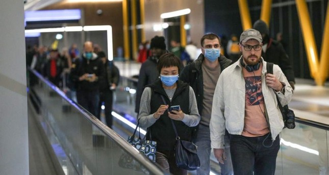 В Стамбуле 12 человек госпитализированы с подозрением на коронавирус