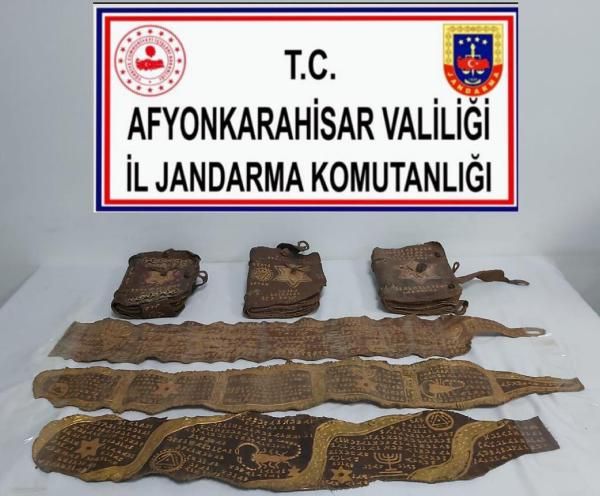 В турецком Афьонкарахисаре изъяты древние Торы