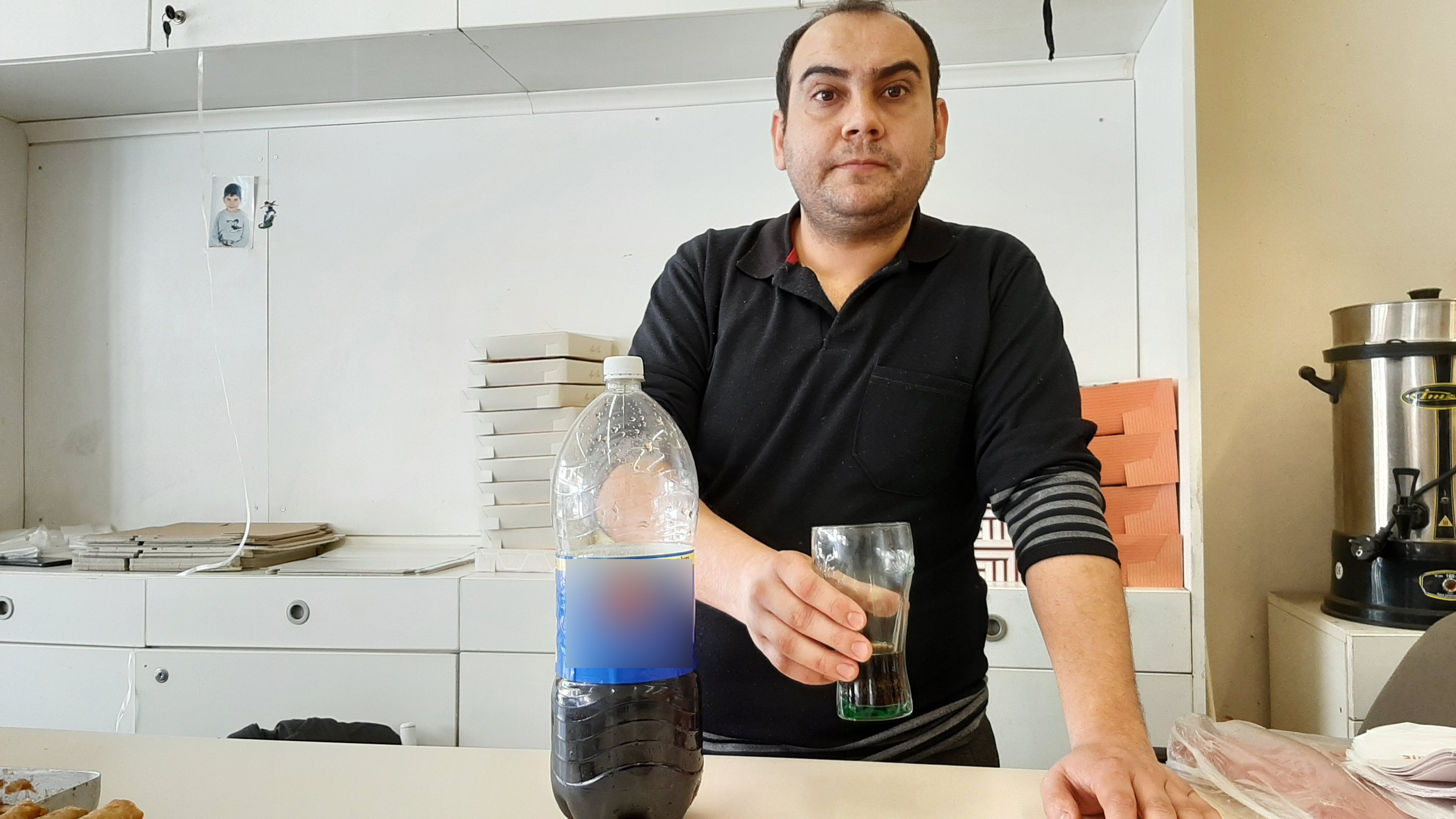 Житель Турции 25 лет выпивает по 5 литров Кока-колы в день