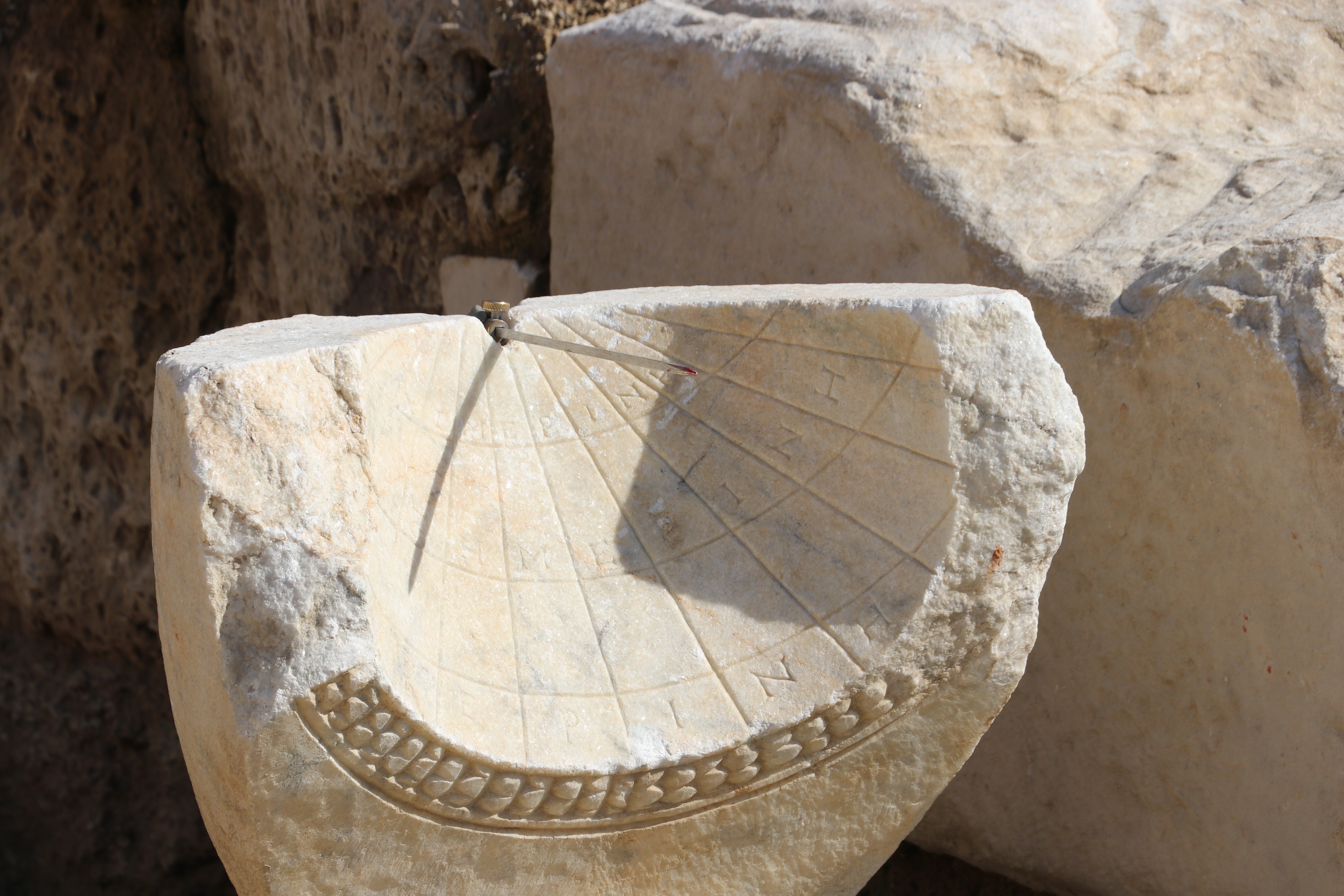 В Турции найдены солнечные часы возрастом 2000 лет
