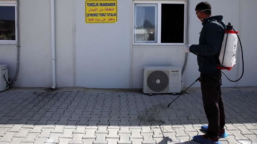 В лагерях беженцев в Турции принимаются меры по дезинфекции