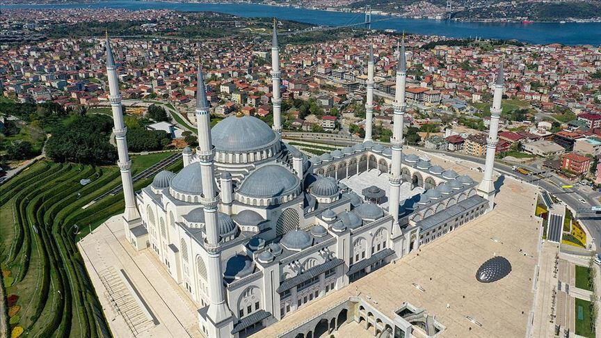 Самую большую мечеть Турции посетили 7 млн человек
