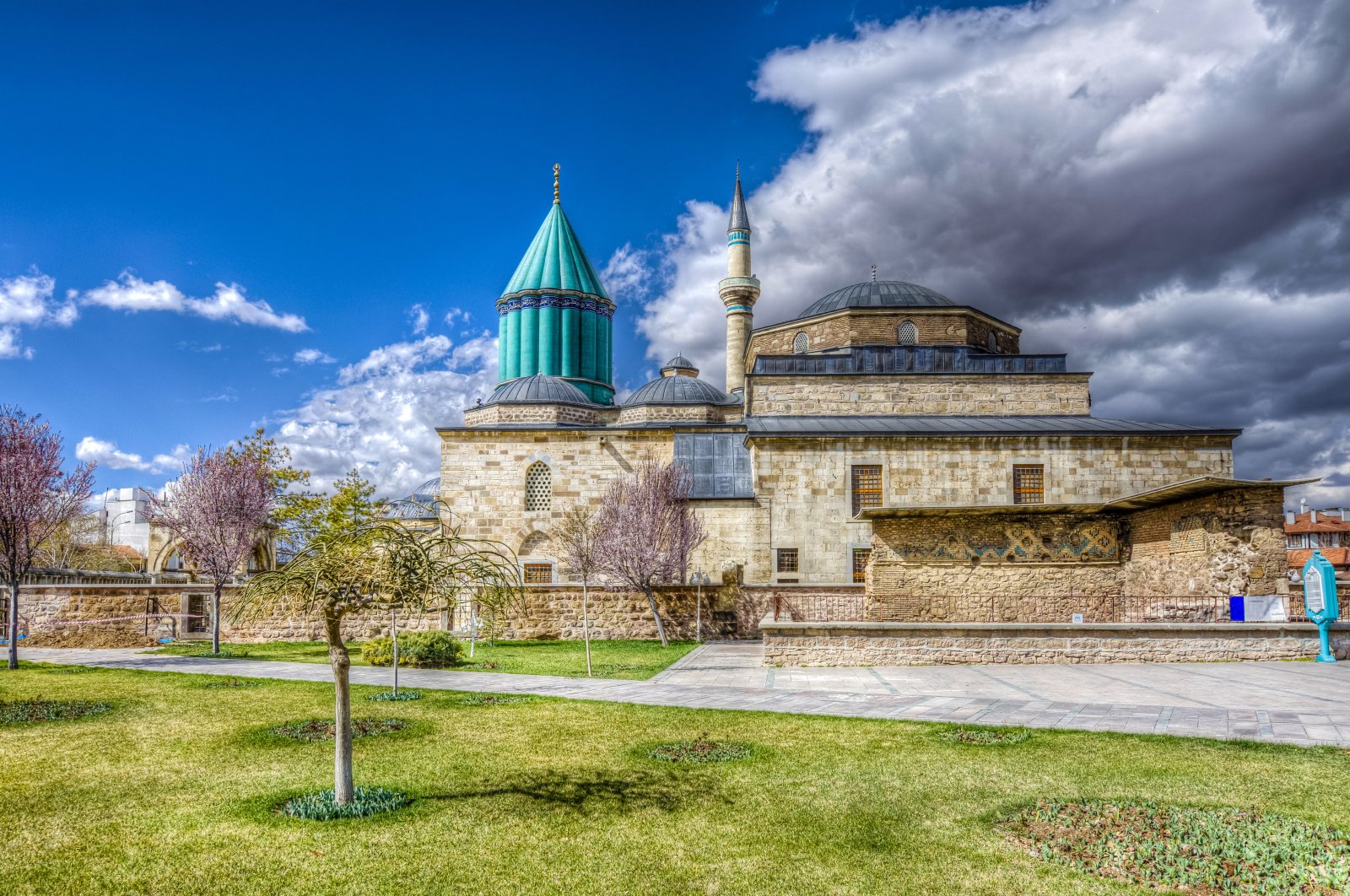 В Турции отреставрируют музей Мевляны