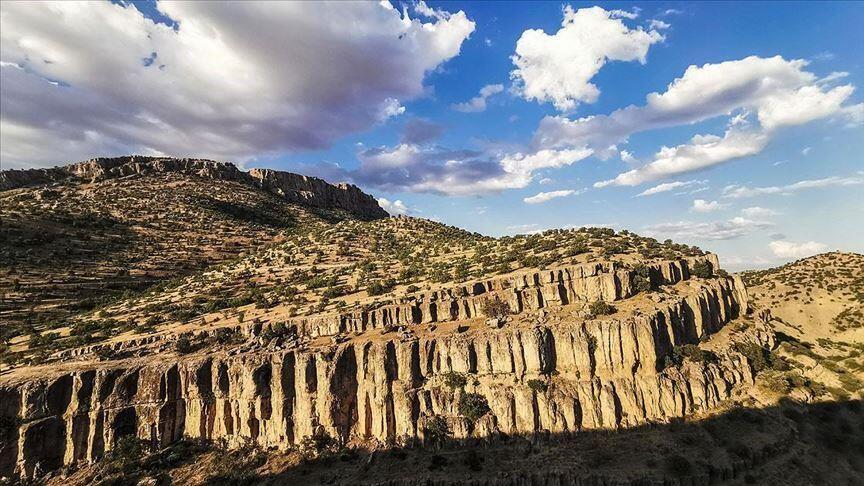 Каньон возрастом 35 млн лет привлекает в Турцию иностранных туристов