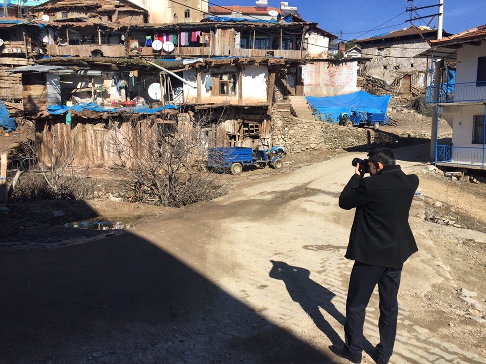 Дома в Манисе привлекают иностранных фотографов