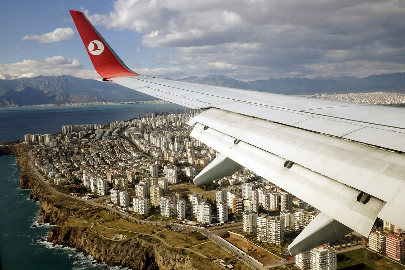 В октябре аэропорты Турции приняли 8.8 млн пассажиров