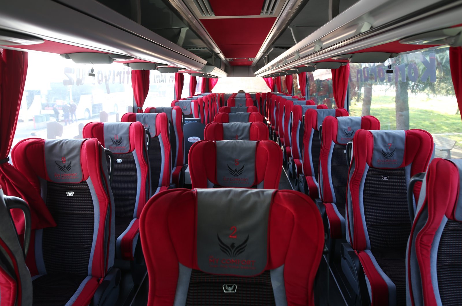 В Бурсе представлен новый «антикоронавирусный» автобус