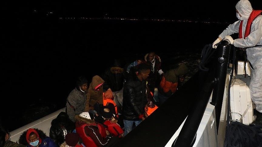 У берегов Турции спасены более 20 мигрантов