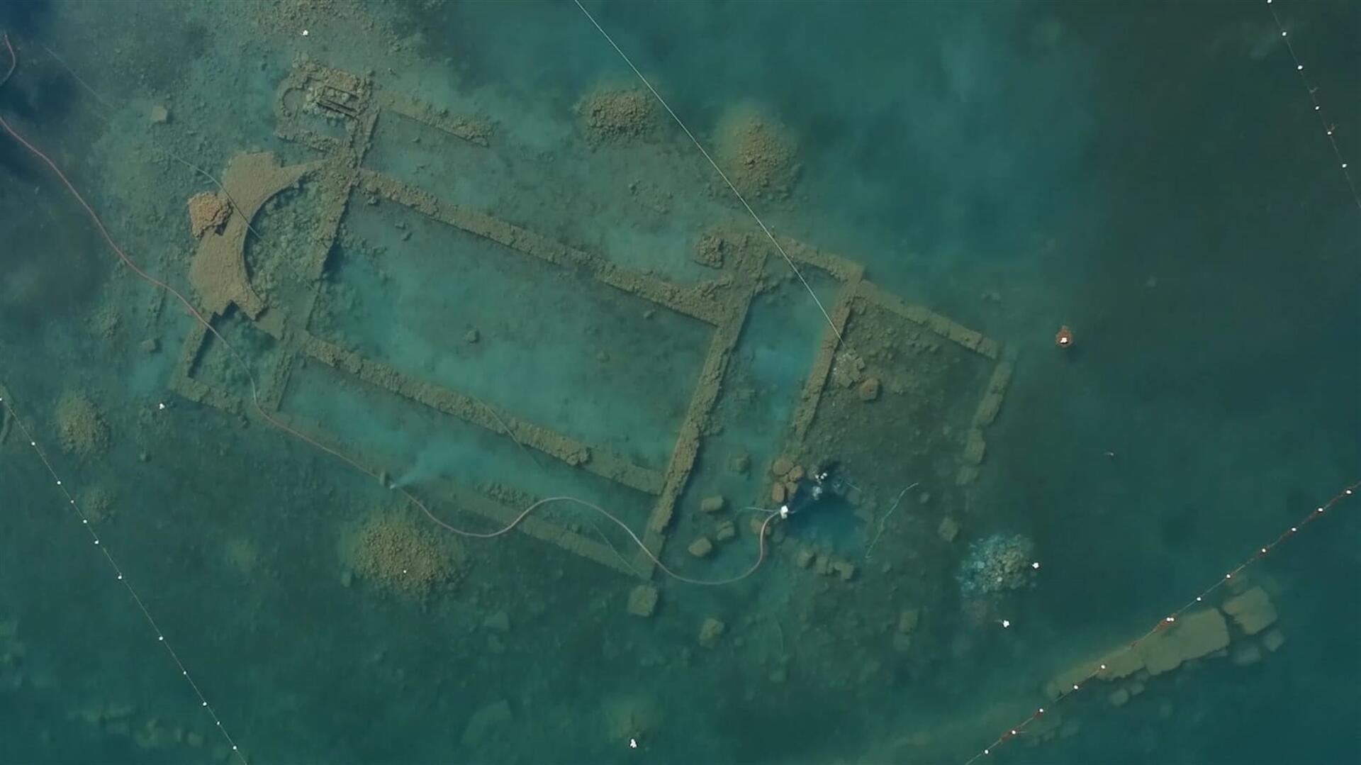 В Бурсе продолжают исследовать «подводную базилику»