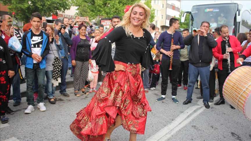 В Турции отмечают Международный день цыган
