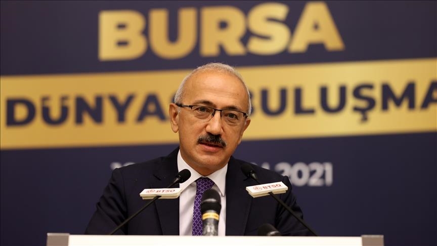 Глава Минфина Турции выступил в программе «Встреча с деловым миром» в Бурсе