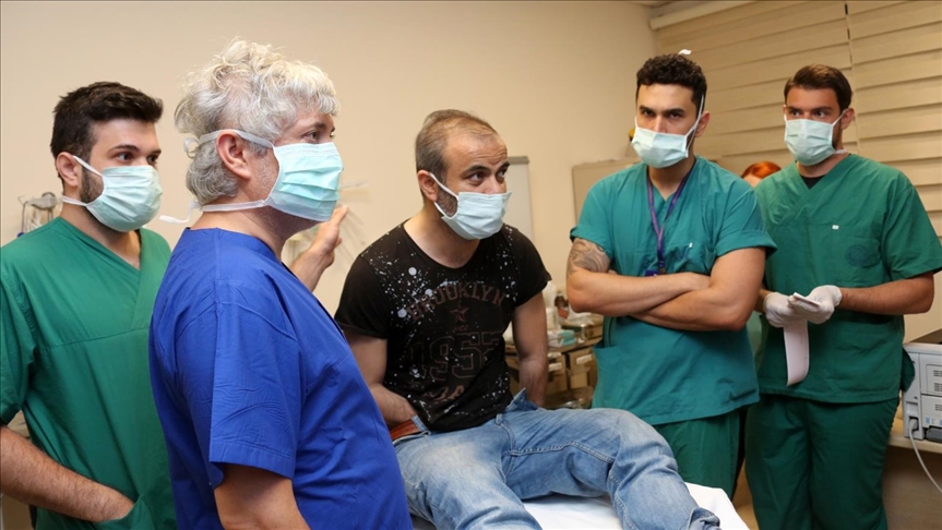 В Турции провели операцию по трансплантации кистей рук