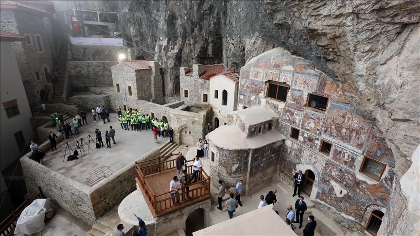 Монастырь Сумела в Турции открылся для туристов